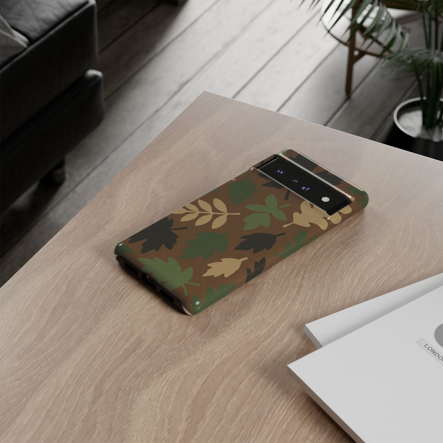 M81 Leaf Pattern Phone Case