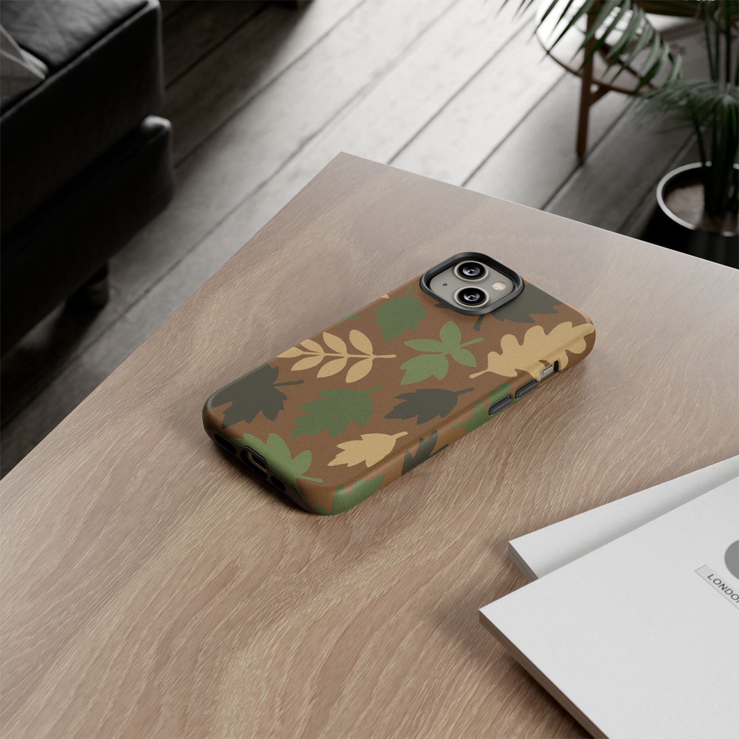 M81 Leaf Pattern Phone Case
