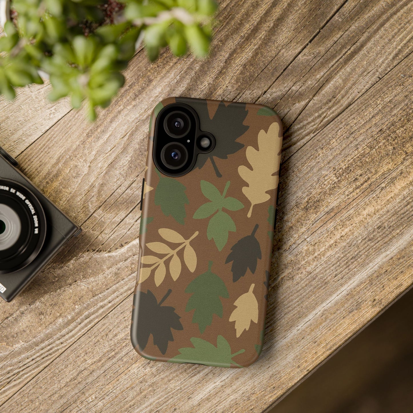 M81 Leaf Pattern Phone Case