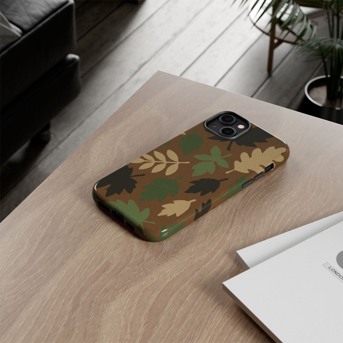 M81 Leaf Pattern Phone Case