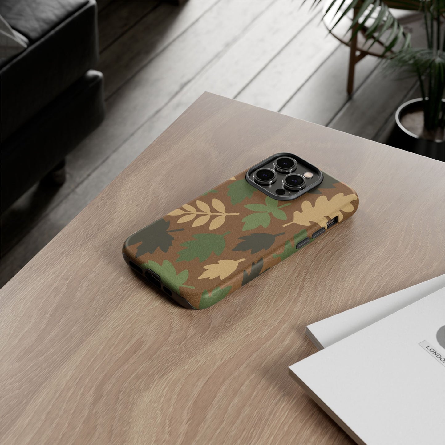 M81 Leaf Pattern Phone Case
