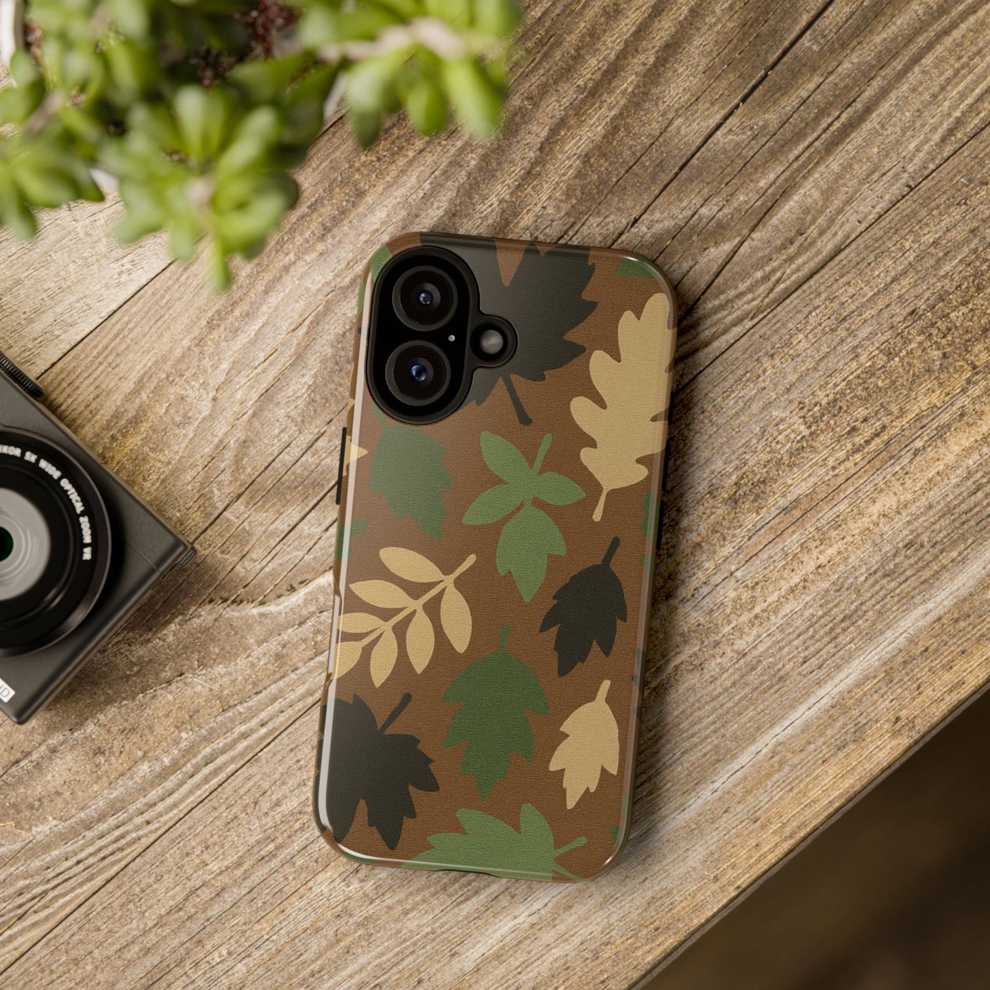 M81 Leaf Pattern Phone Case