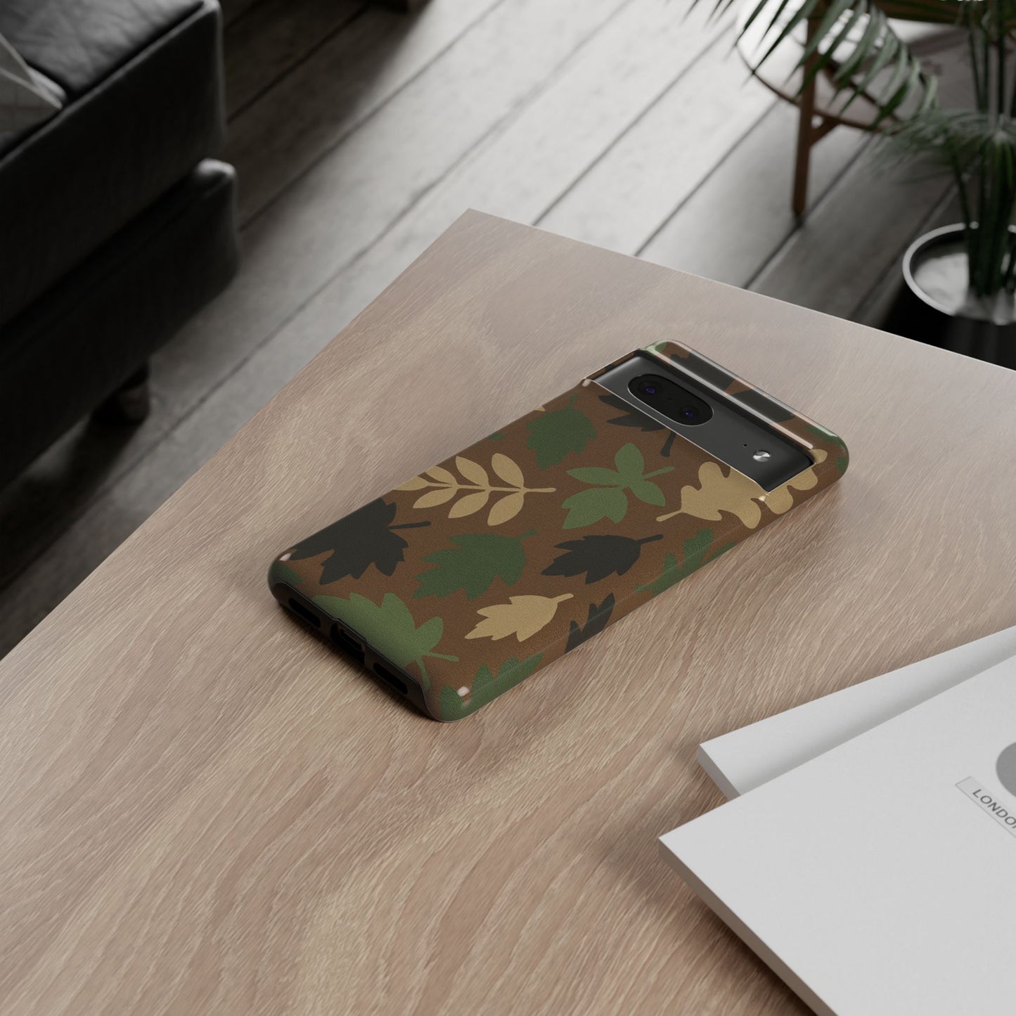 M81 Leaf Pattern Phone Case