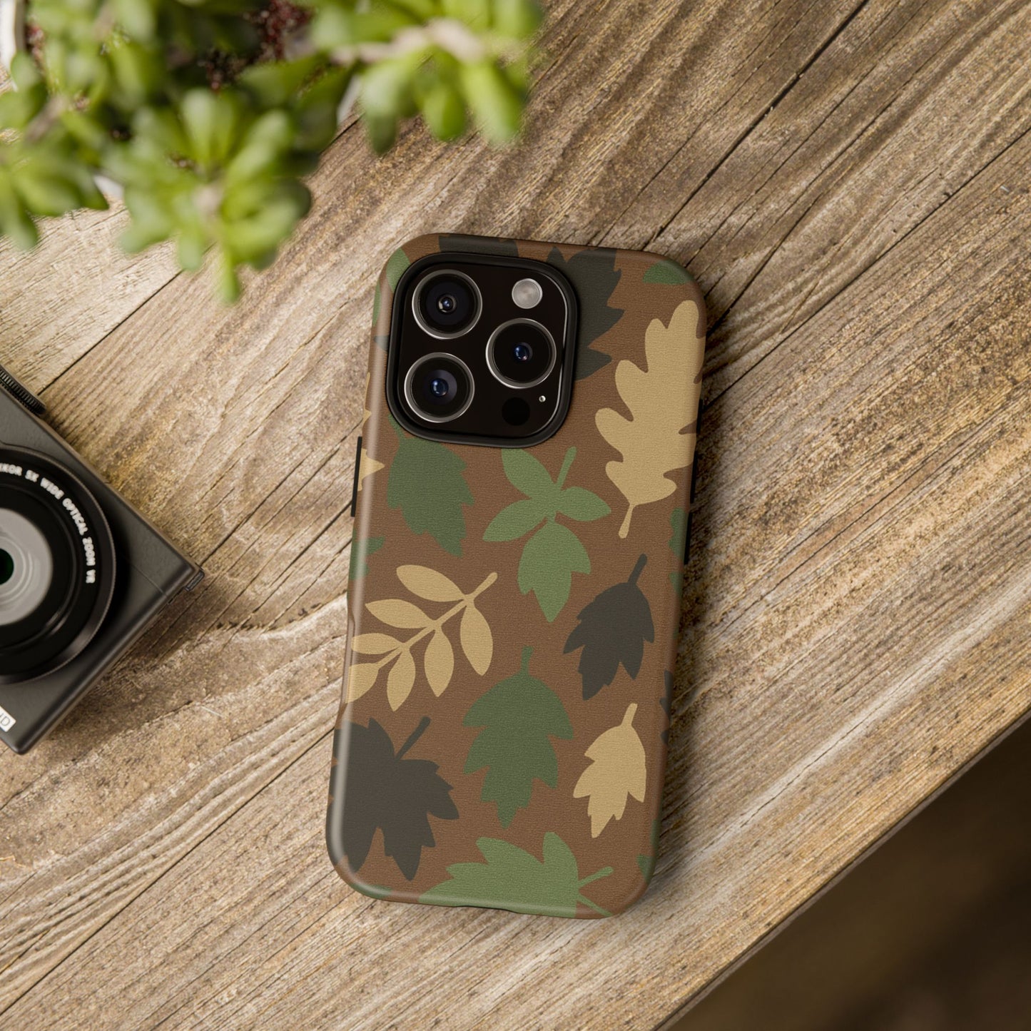 M81 Leaf Pattern Phone Case